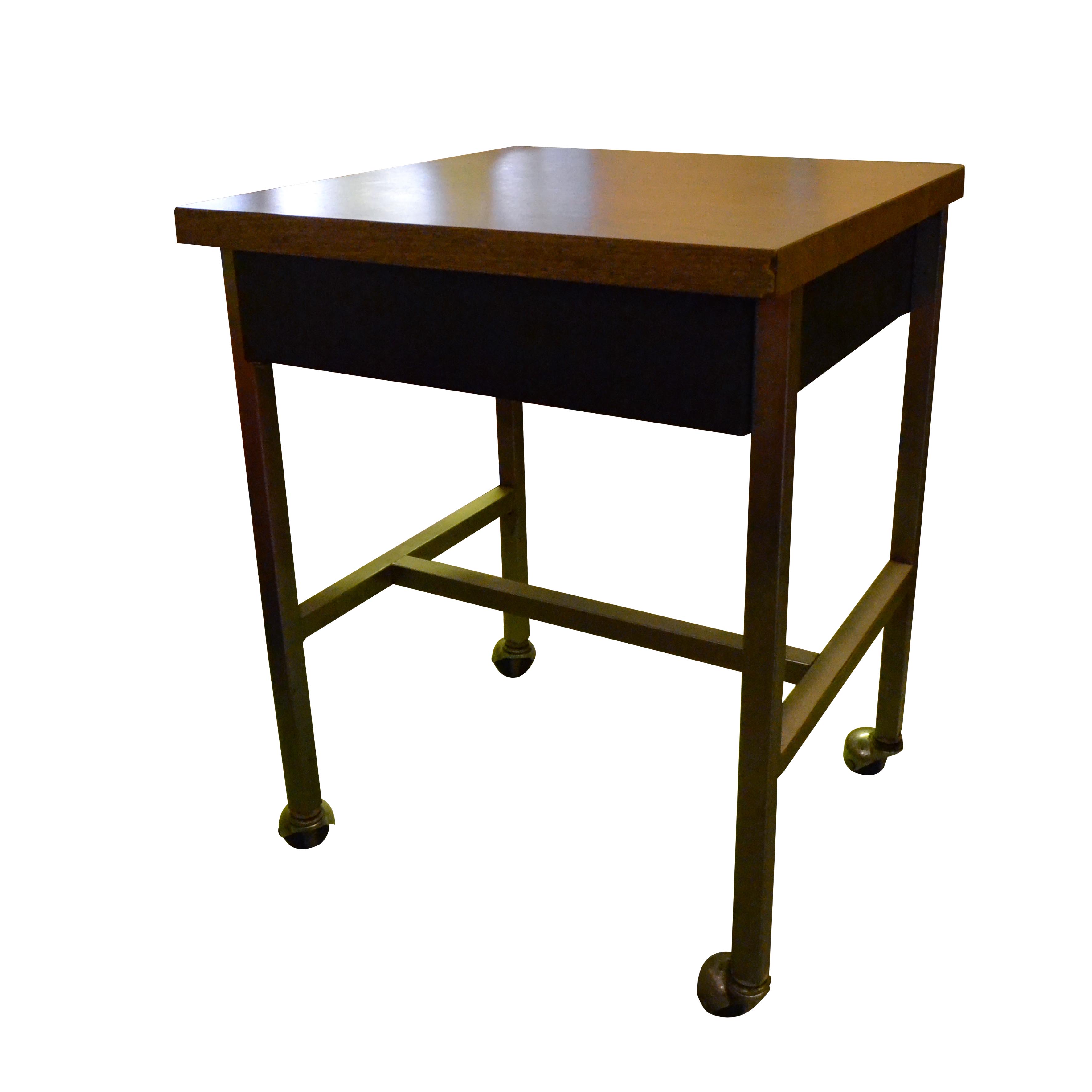 Mesa auxiliar con ruedas