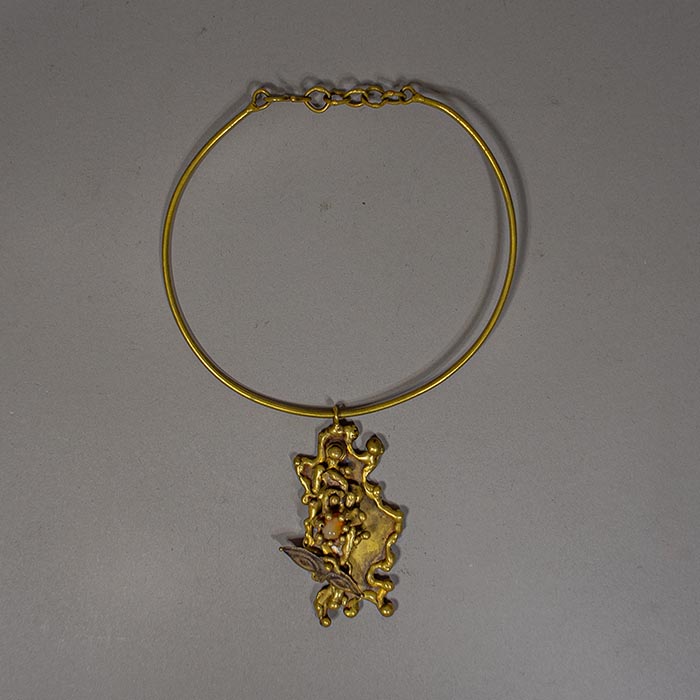 Pal Kepenyes. Gargantilla estilo Brutalista en bronce fundido.