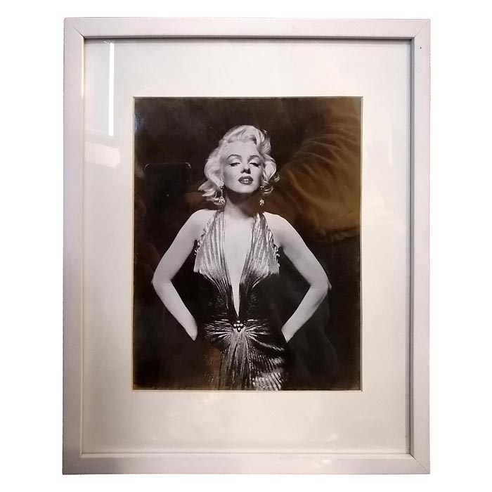 Fotografía de Marilyn Monroe con vestido dorado en Los Caballeros las Prefieren Rubias