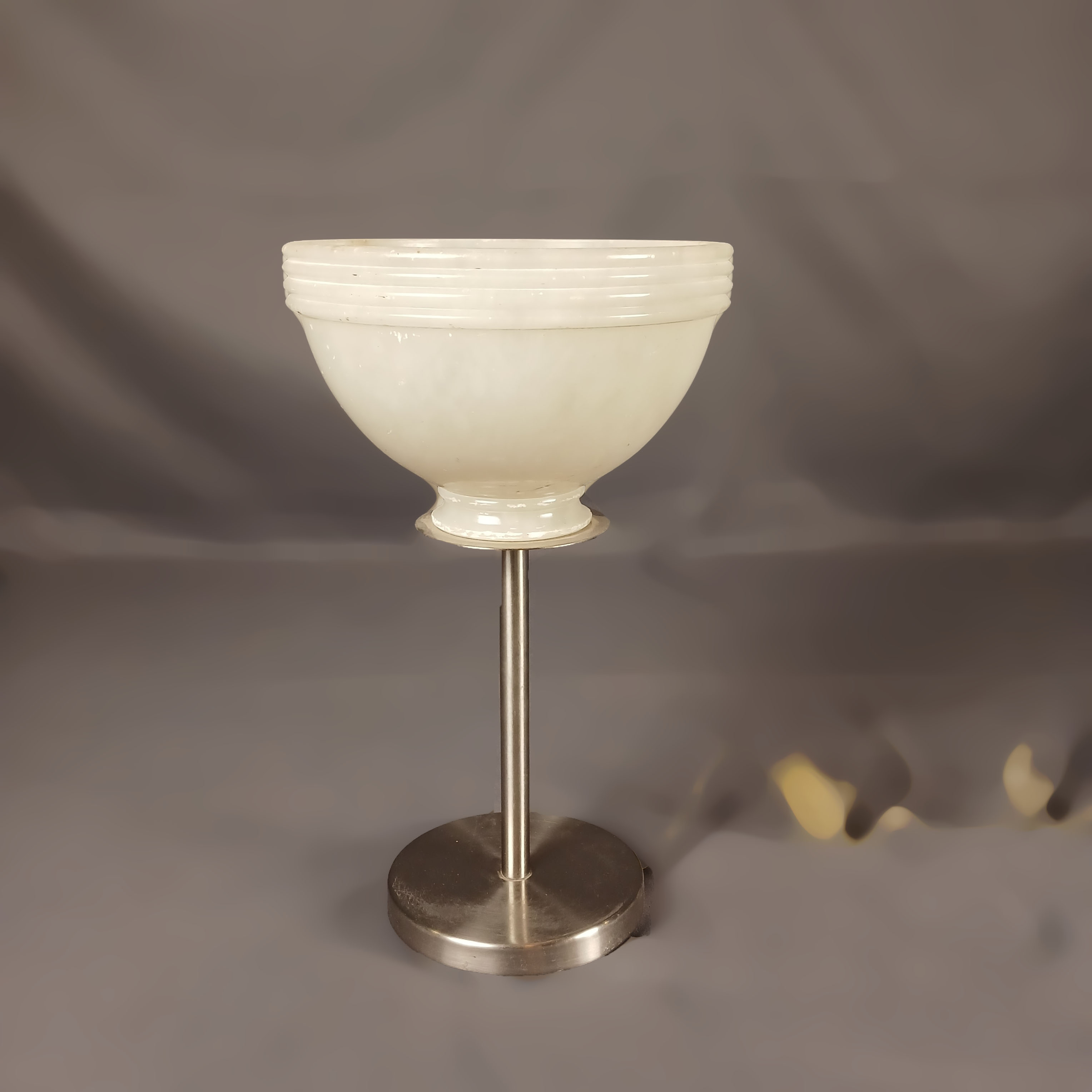 Lámpara de mesa estilo Art Decó