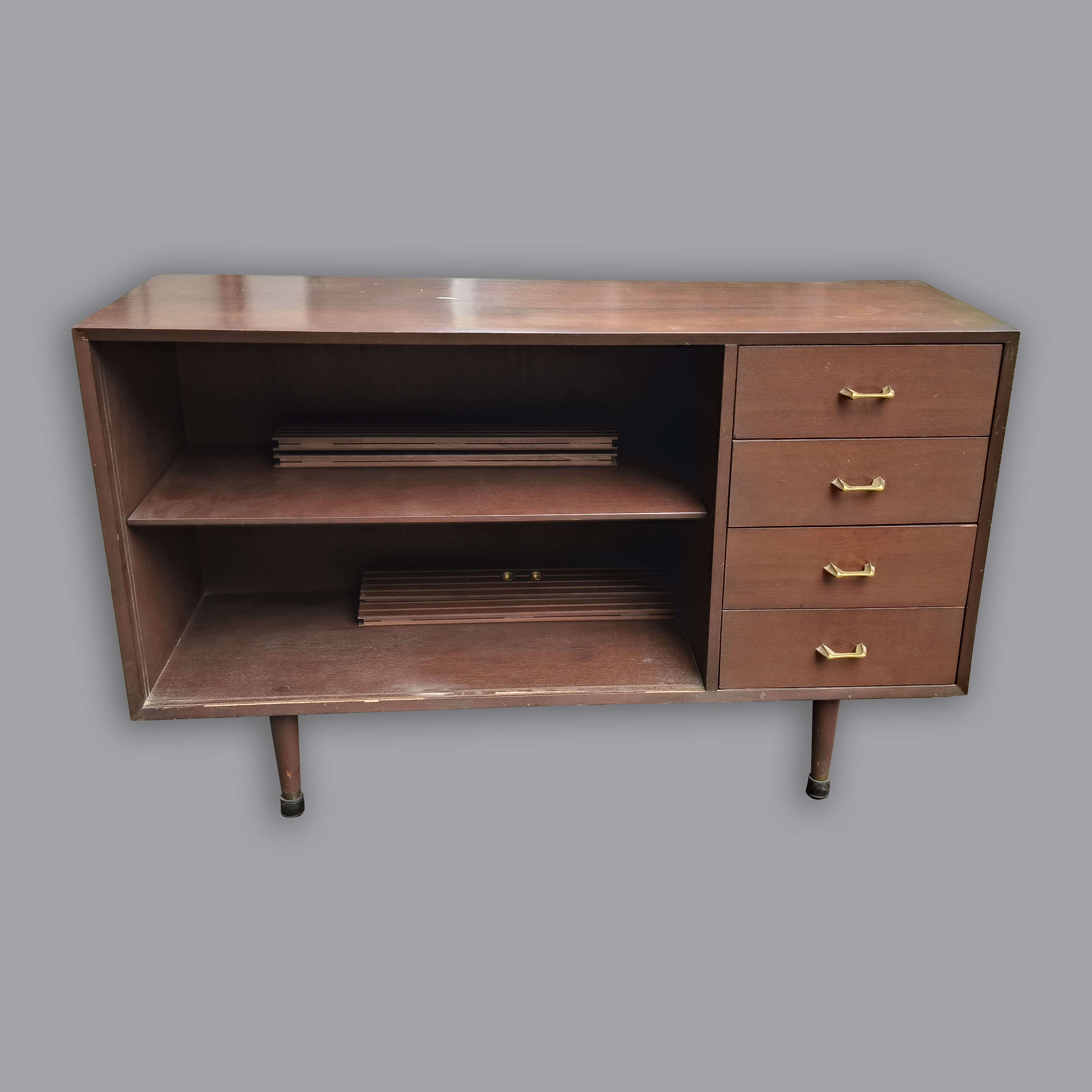Philip Guilmant para Van Beuren, S.A. Credenza en caoba Línea Danesa