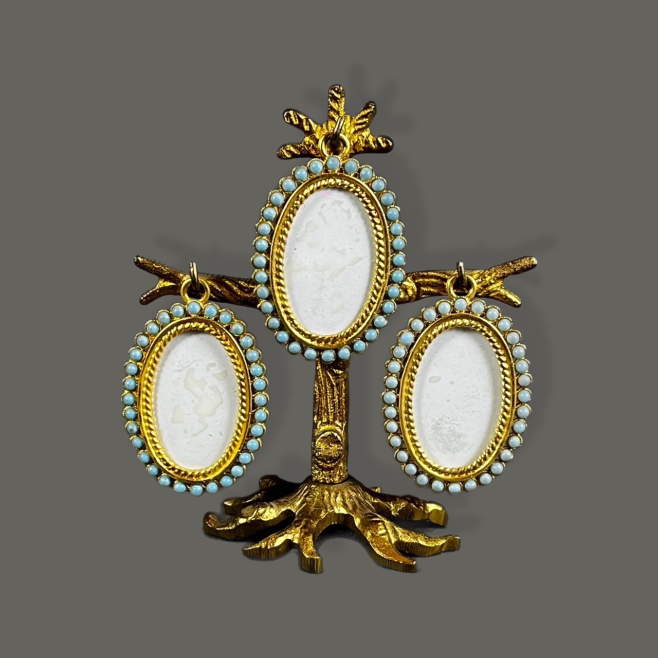 Portarretratos en forma de árbol en metal dorado y turquesas