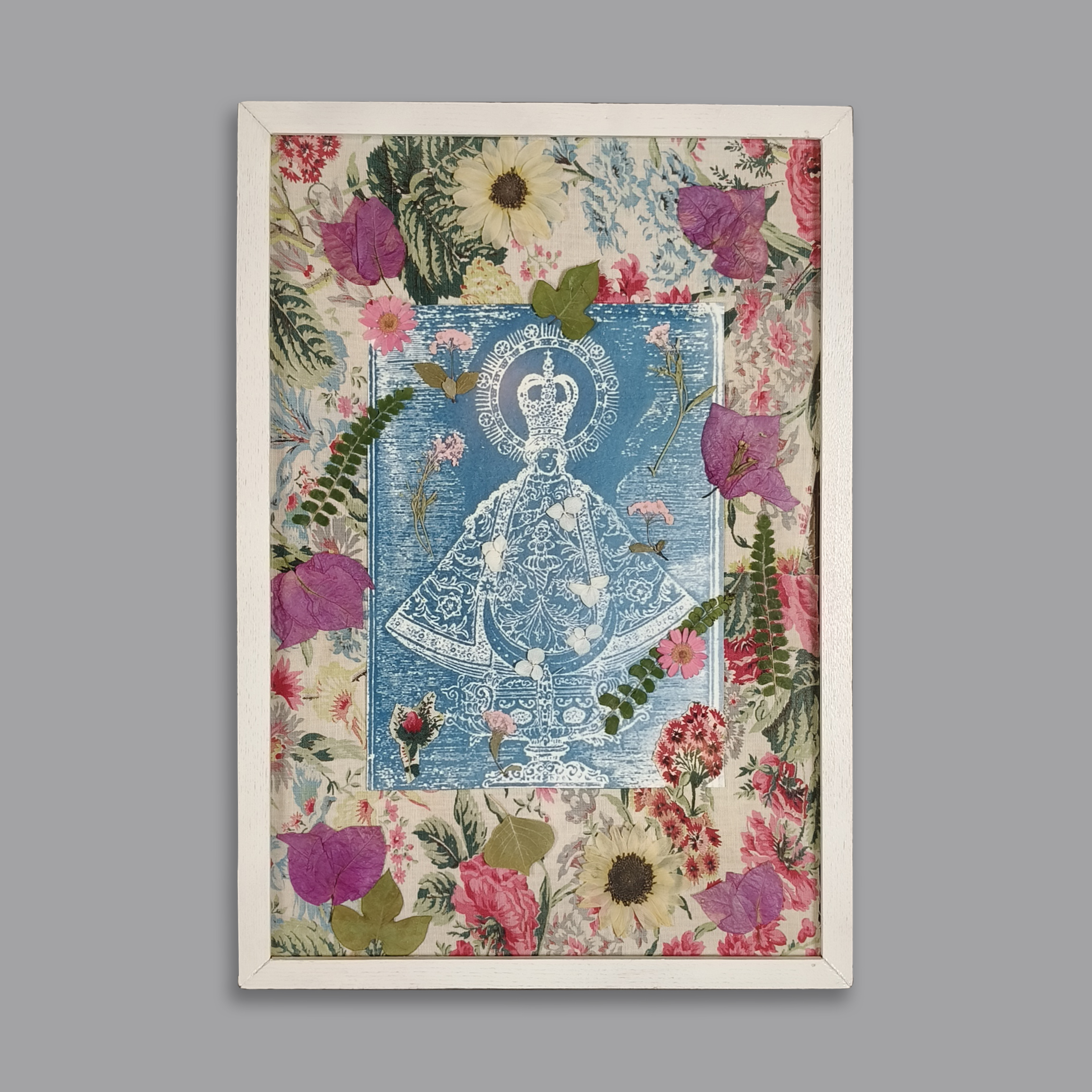 Gabriela Montesinos. Virgen de San Juan de los Lagos. Collage y cianotipia