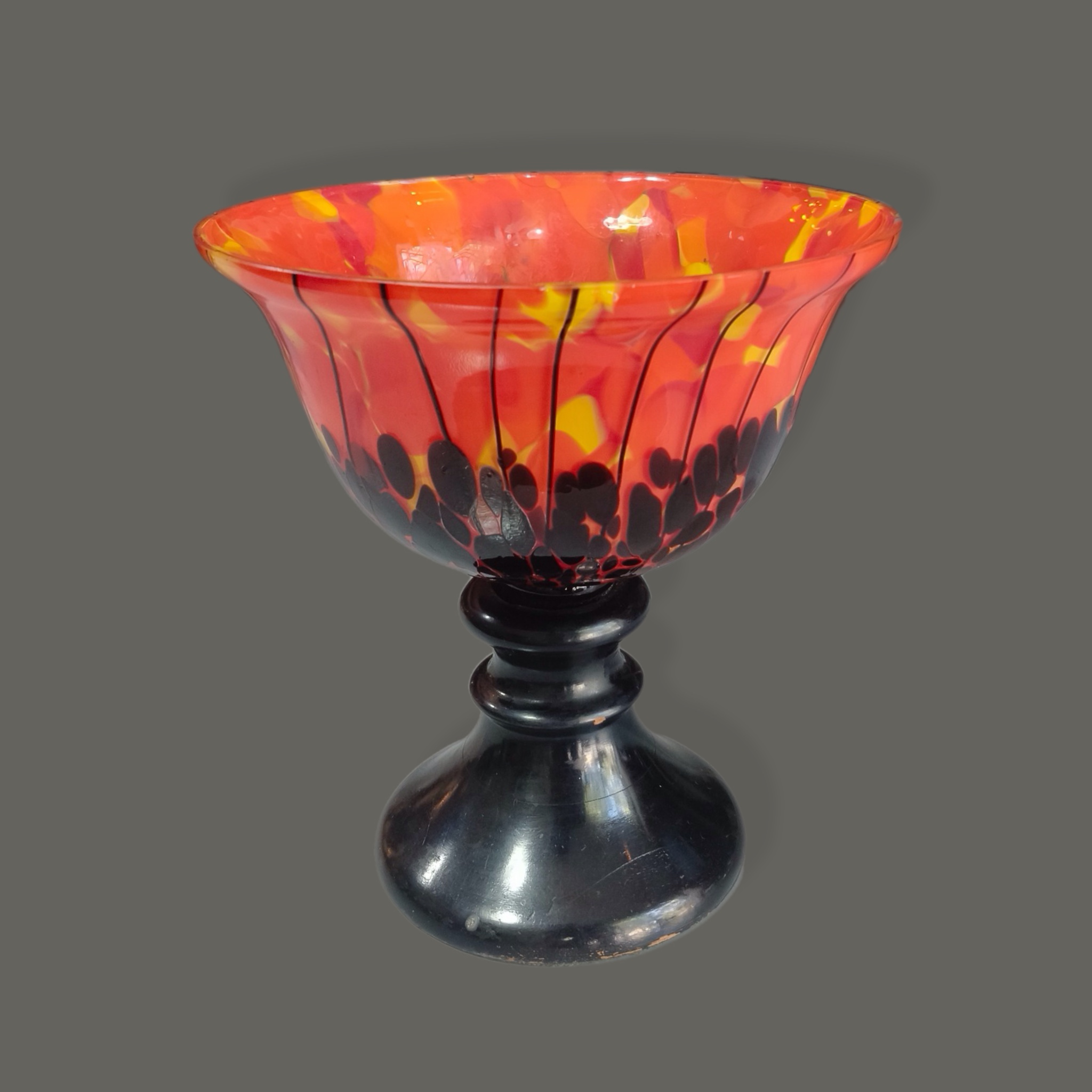 Copa de vidrio multicolor europea