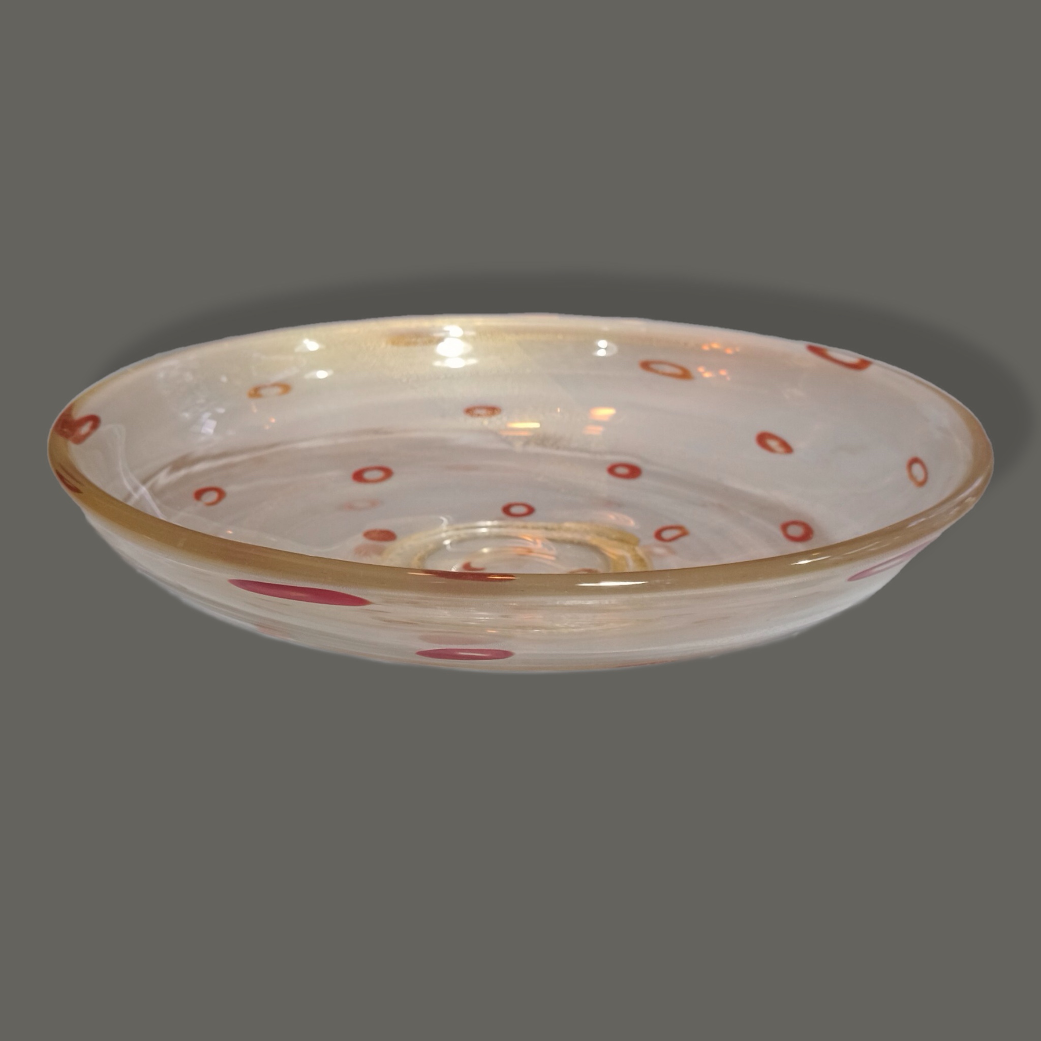 Centro de mesa en cristal de Murano con polvo de oro y aros rojos