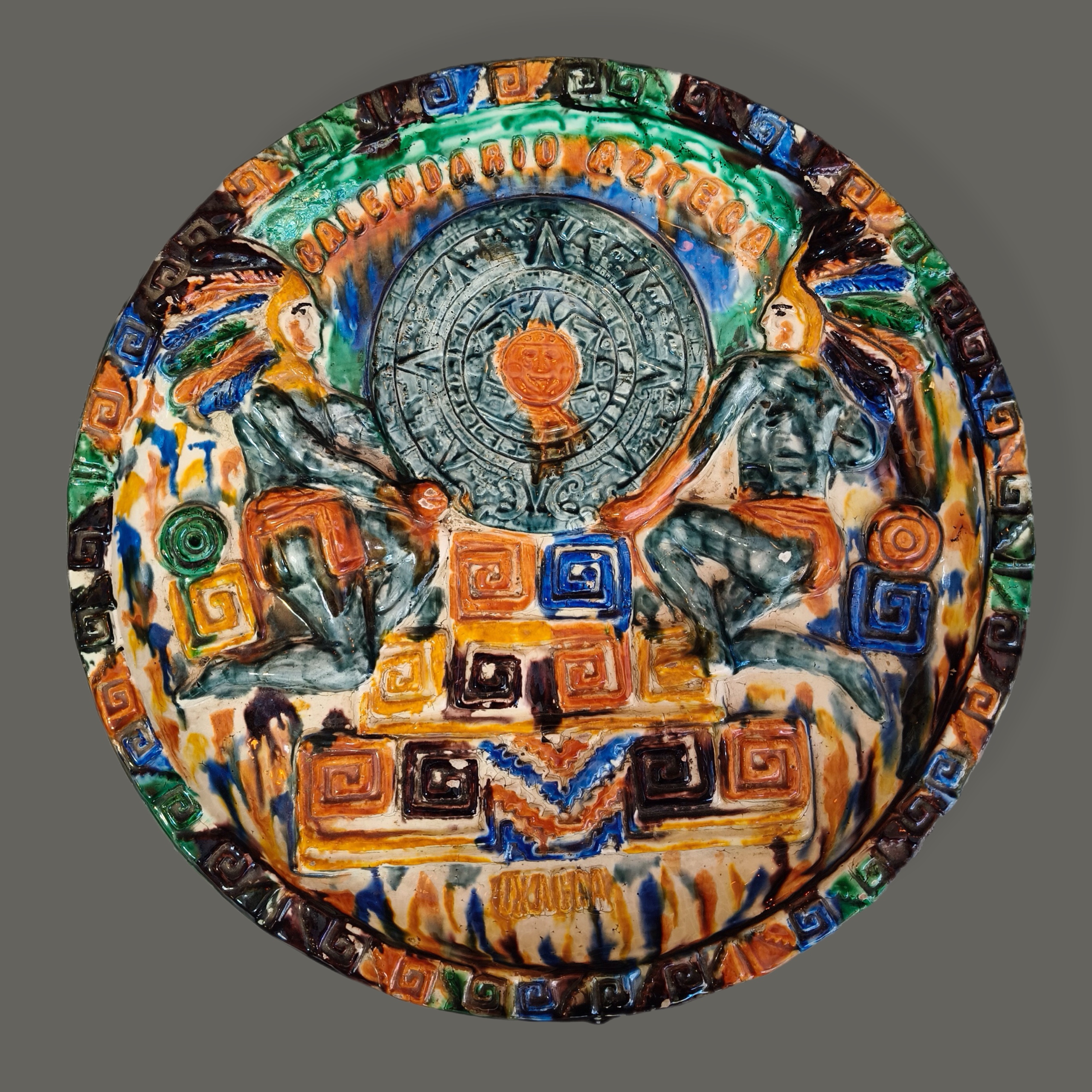 Plato decorativo estilo Neomexicano en cerámica chorreada oaxaqueña