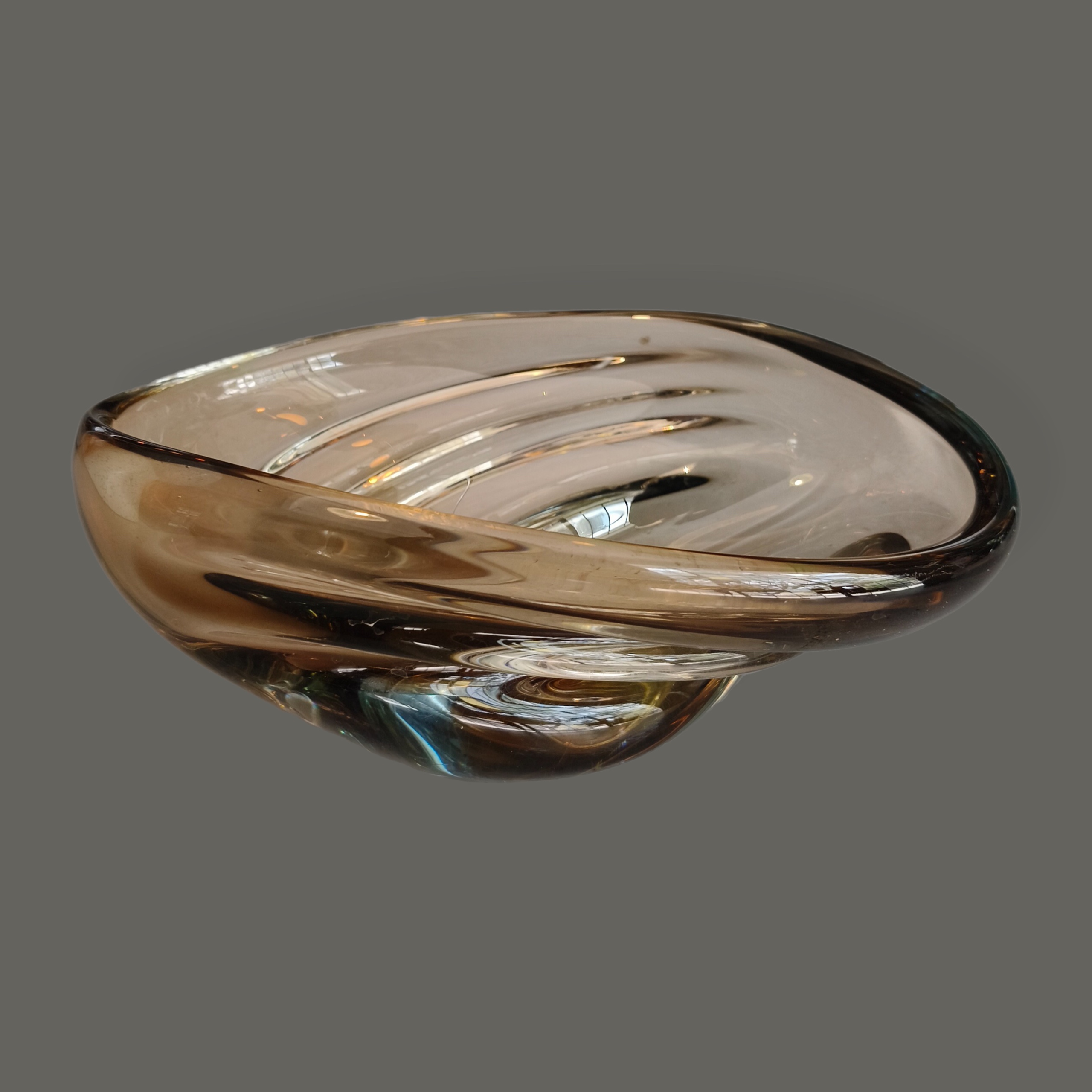 Centro de mesa de cristal tipo Murano ahumado