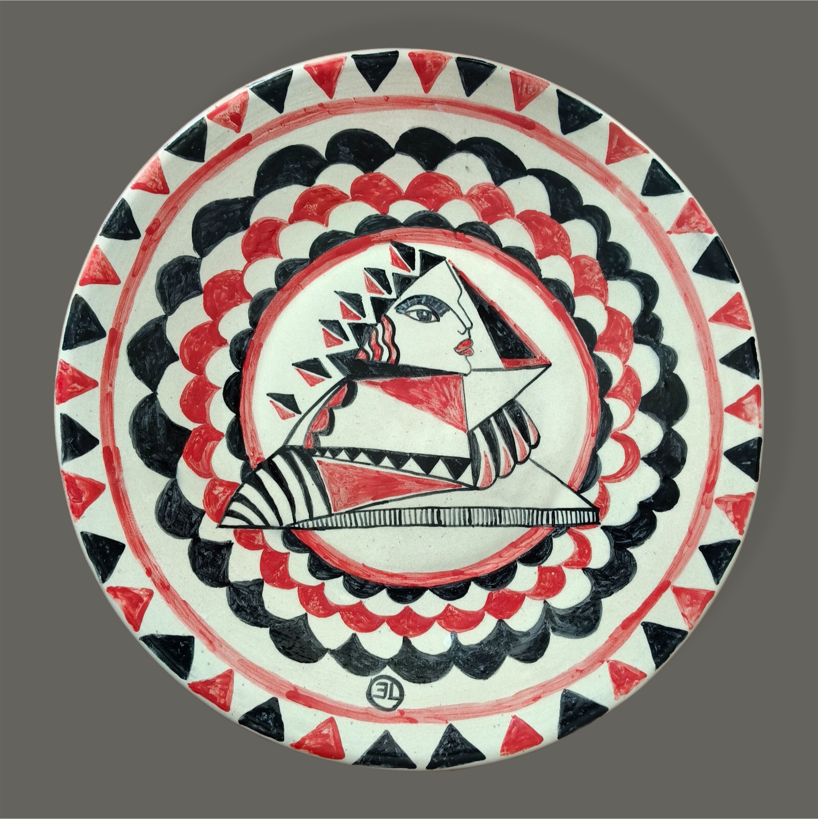 Eric Ledoux. Plato pintado a mano