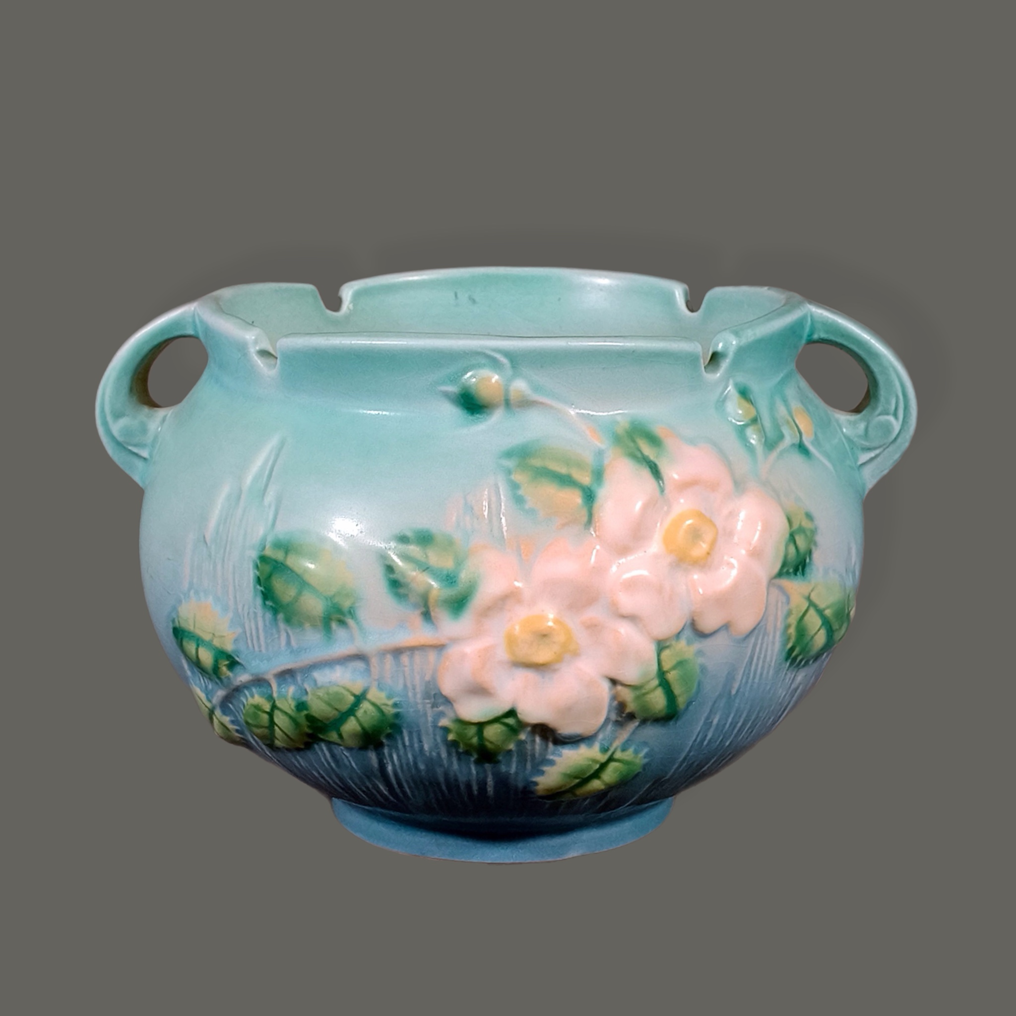 Roseville Pottery. Maceta en cerámica de alta temperatura azul de la línea White Rose