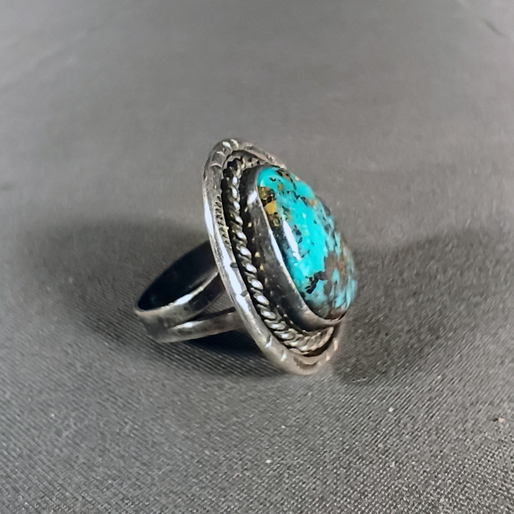 Anillo con turquesa Navajo en plata .925